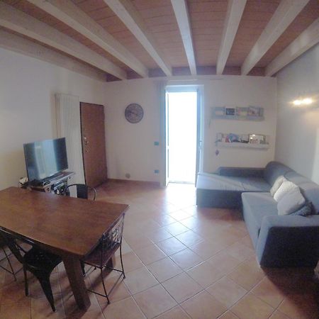 White Garden - Apartment With Access To The Lake Lierna Dış mekan fotoğraf