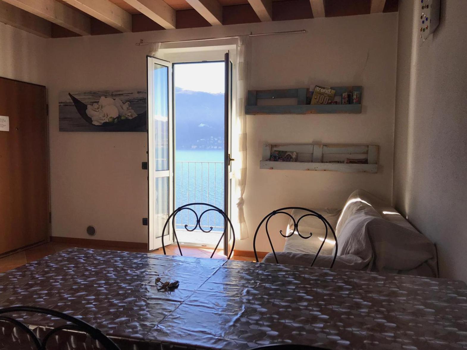 White Garden - Apartment With Access To The Lake Lierna Dış mekan fotoğraf