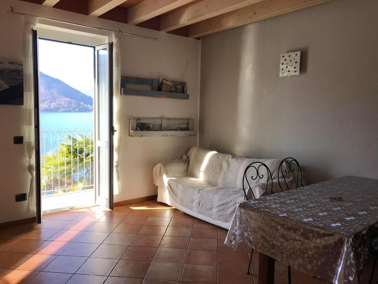 White Garden - Apartment With Access To The Lake Lierna Dış mekan fotoğraf