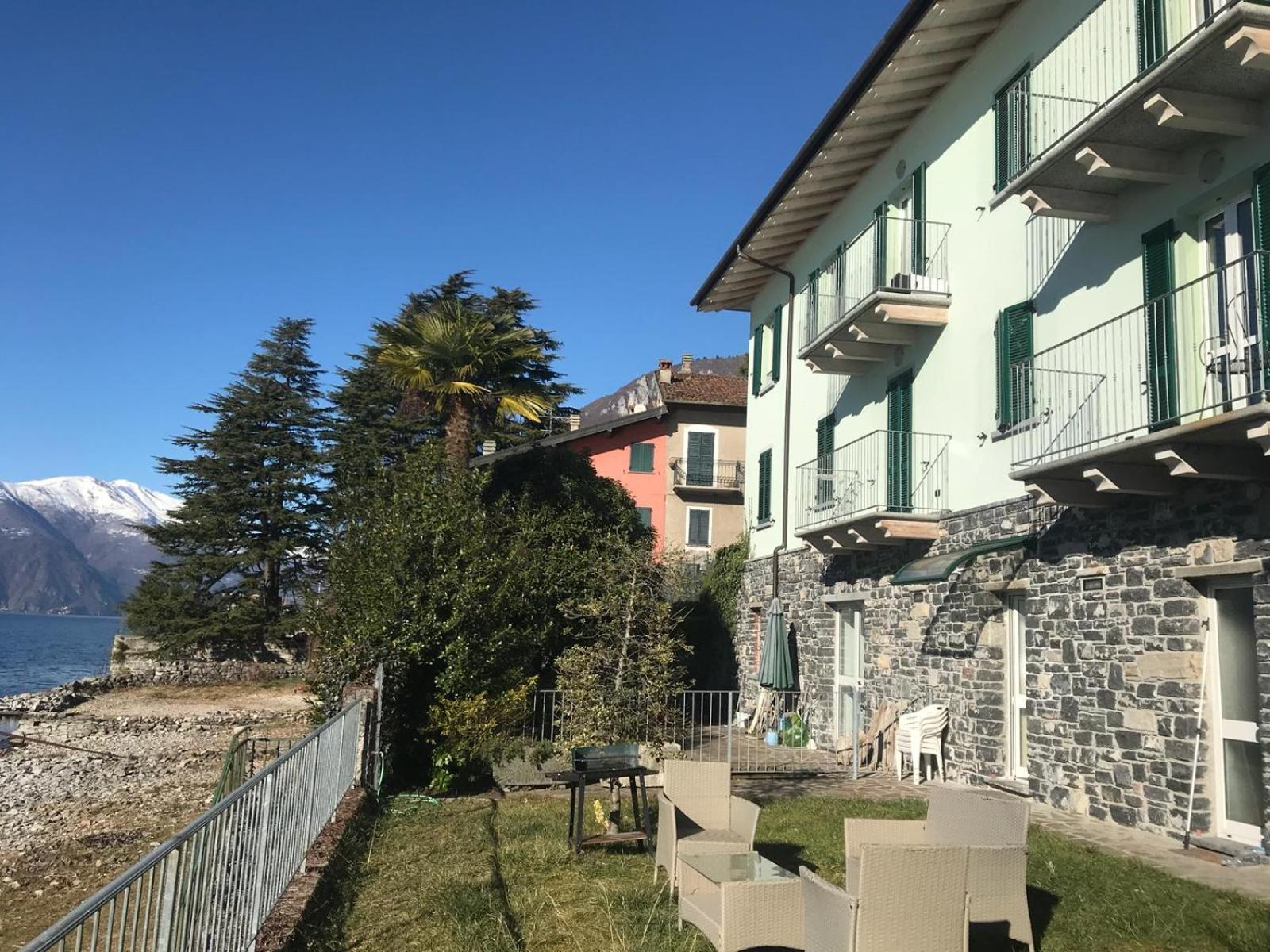 White Garden - Apartment With Access To The Lake Lierna Dış mekan fotoğraf